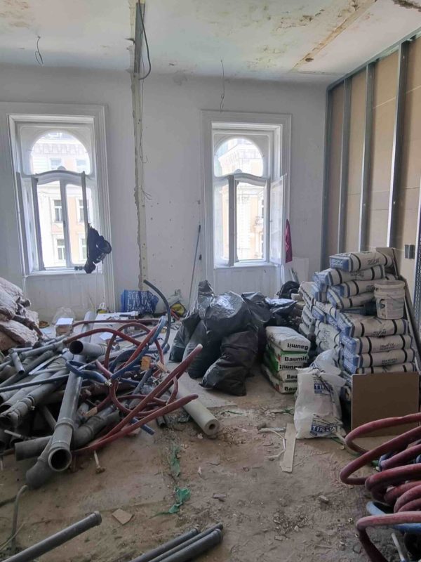 building-and-renovation_before3